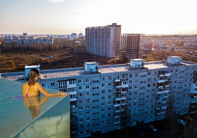 Если бы в Омске были открытые бассейны с видом на город юмор
