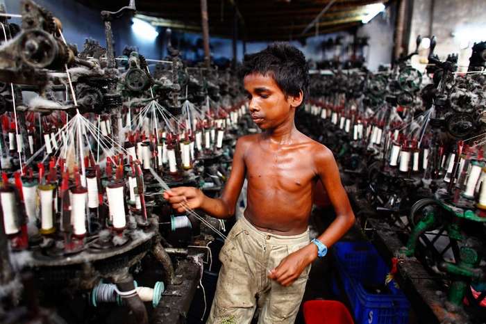 С широко закрытыми глазами: детский труд в разных частях мира. интересное