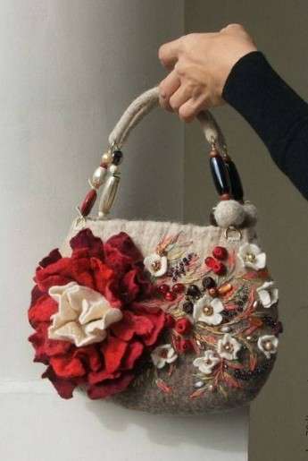 Шикарные цветочные сумочки в технике войлоковаляния handmake