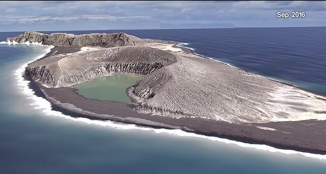 Рождение нового острова в Тихом океане природа