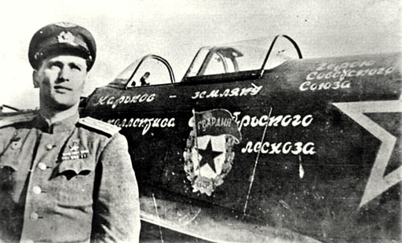 Герой, совершивший в 1941 воздушный таран на высоте 8000 метров война и мир